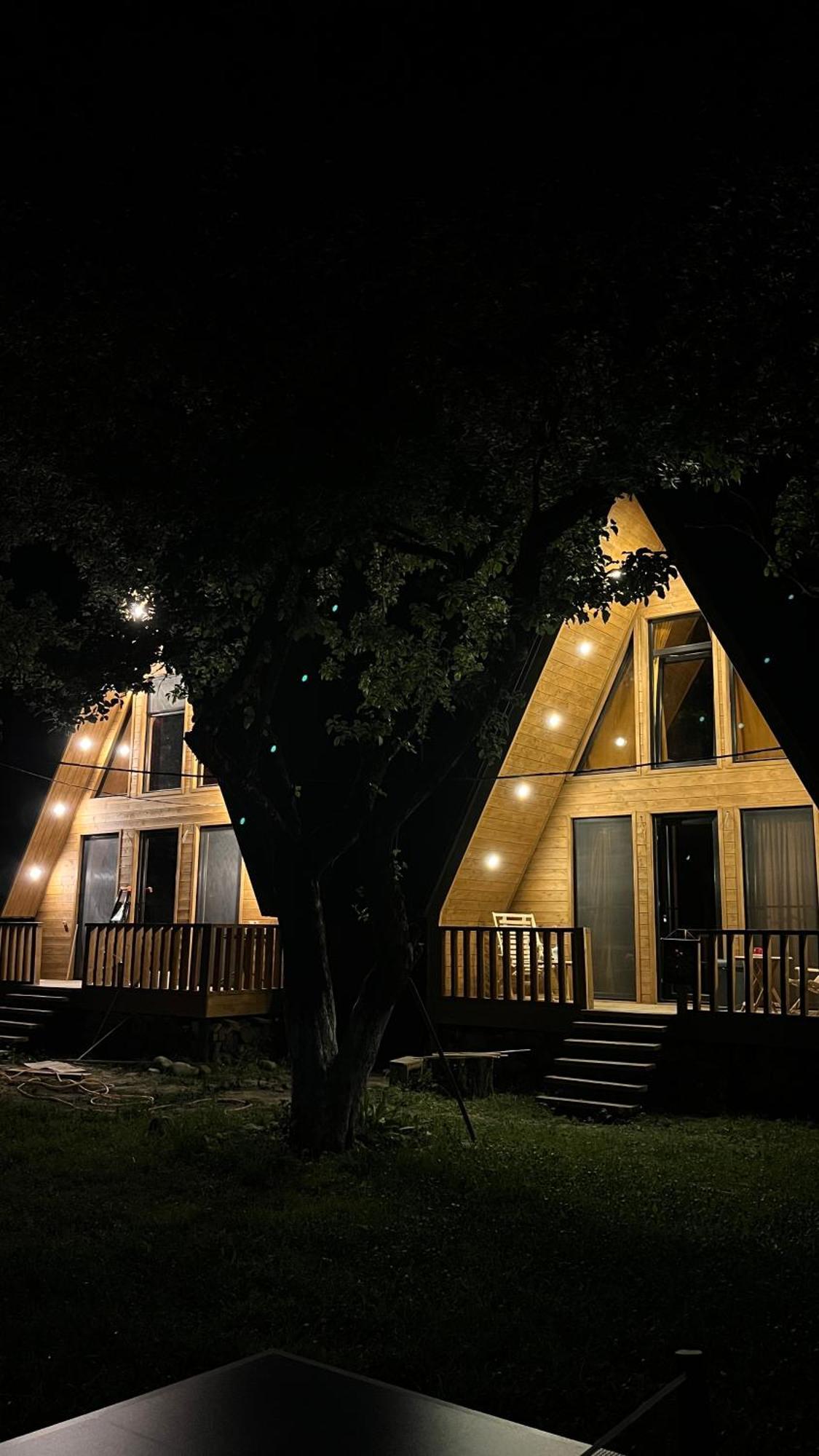 Garden House 메스티아 외부 사진