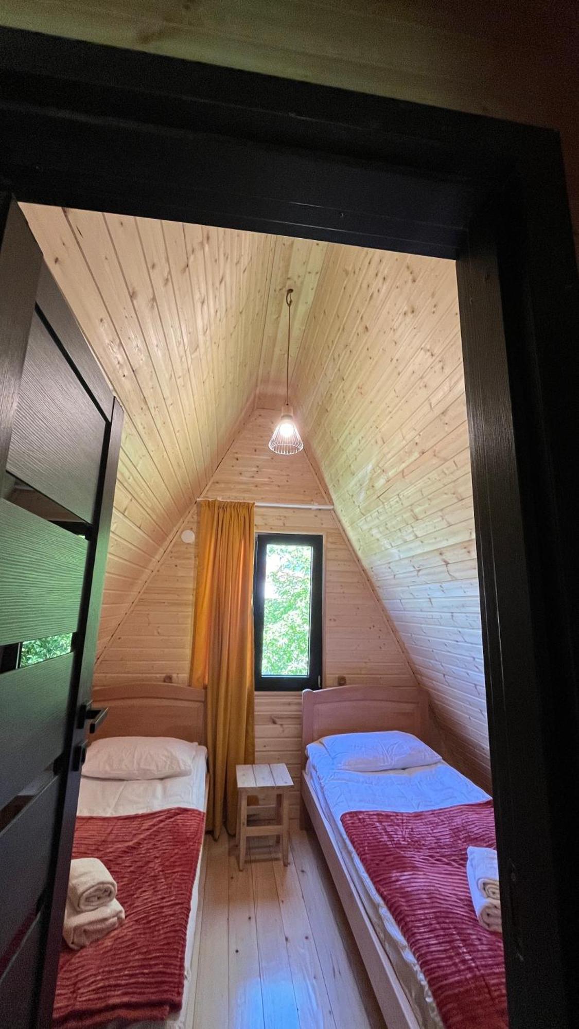 Garden House 메스티아 외부 사진