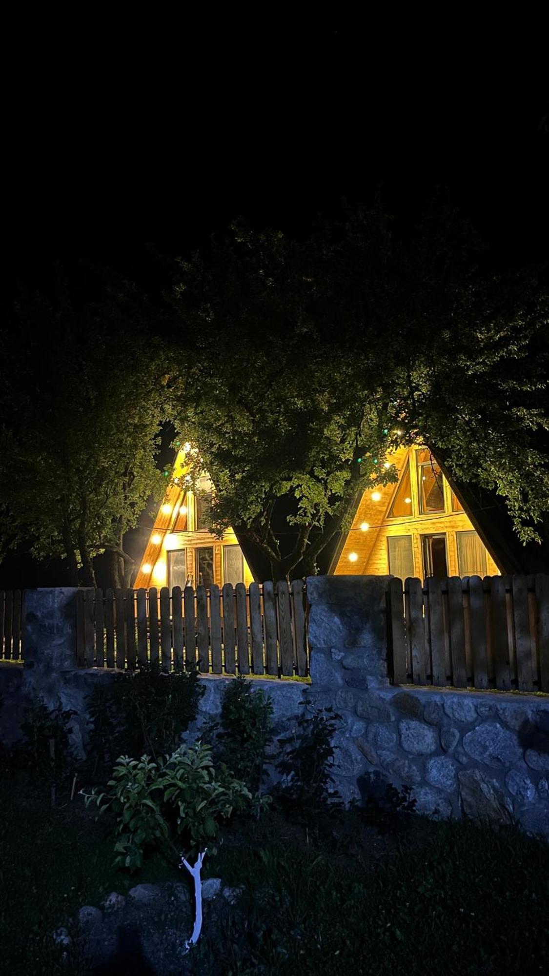 Garden House 메스티아 외부 사진
