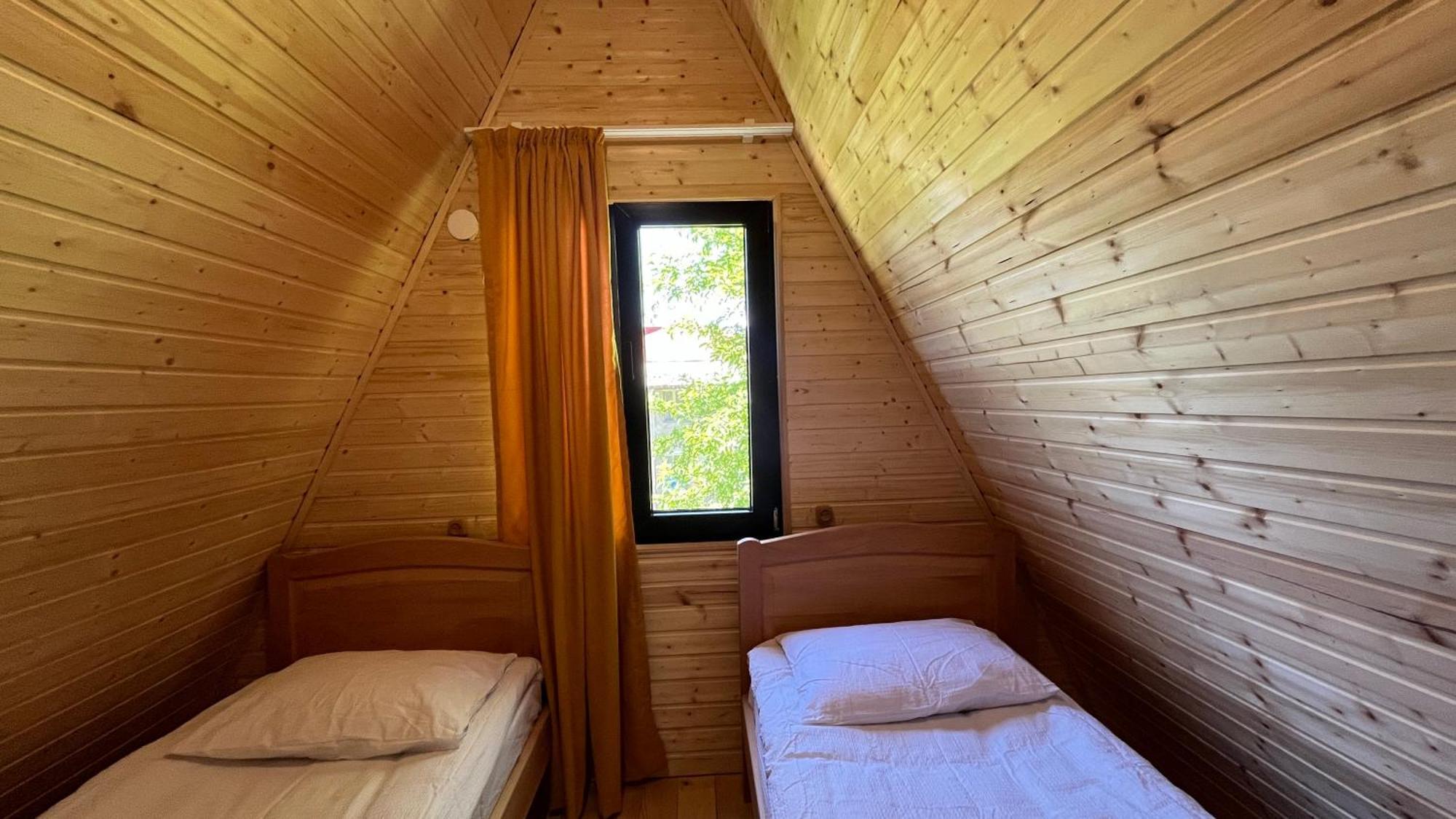 Garden House 메스티아 외부 사진